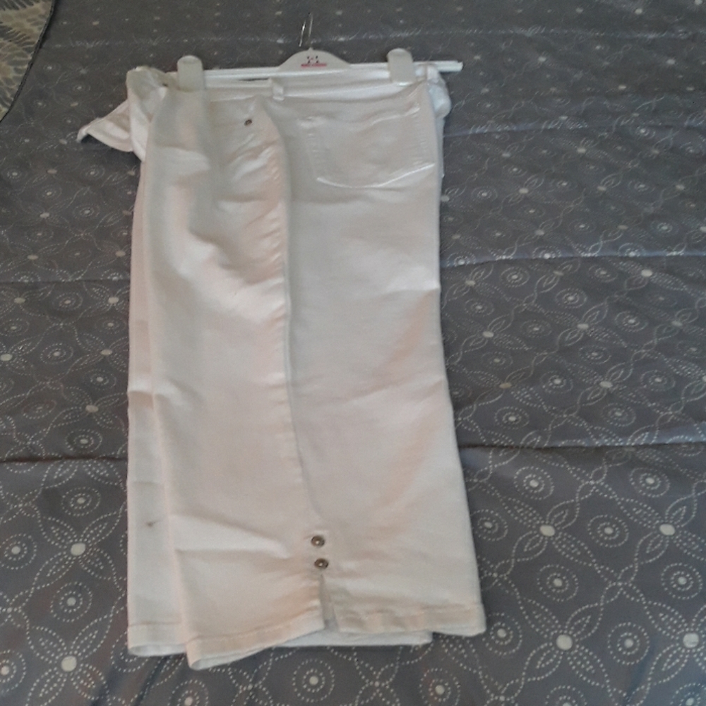 Slacks
